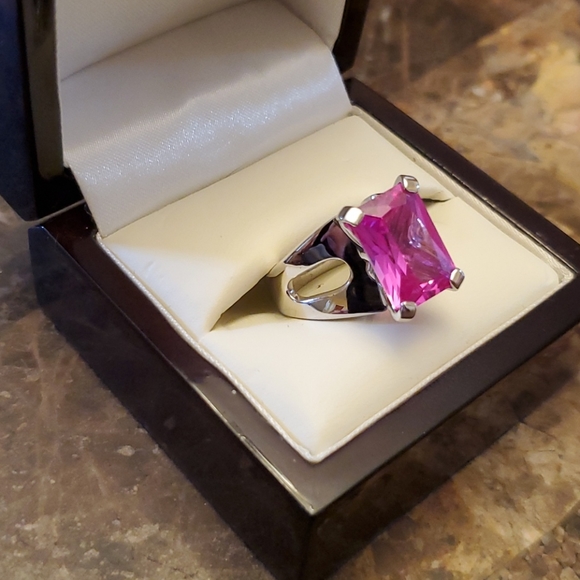 Silver Ring - Picture 2 of 3